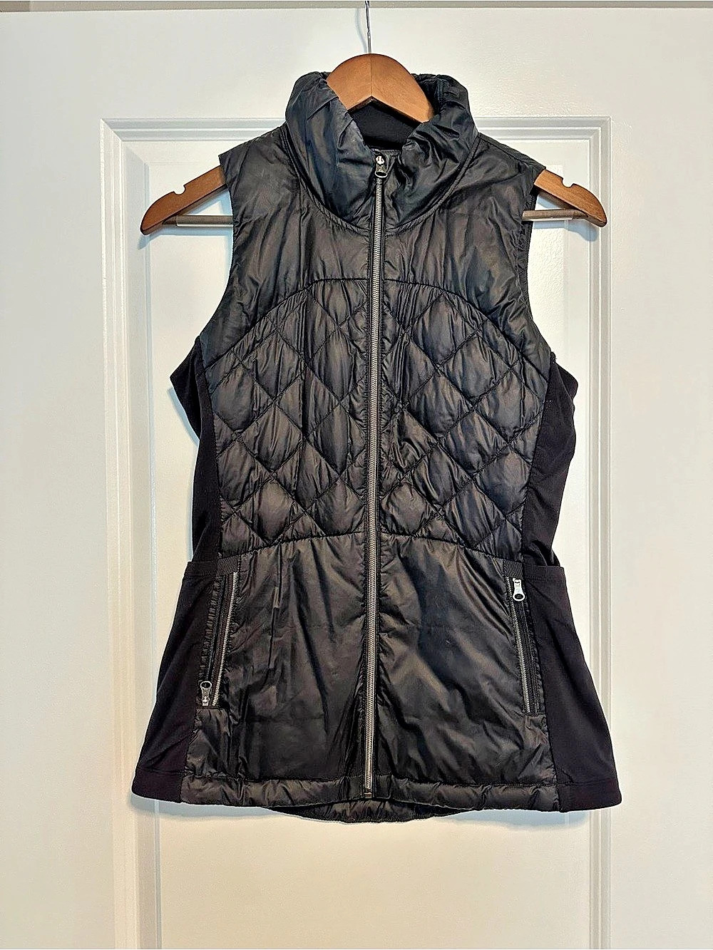 lululemon Down for It All Vest Quilted Black